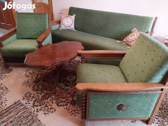 Koloniál ülőgarnitúra megkímélt állapotban