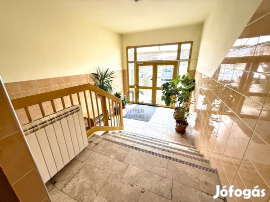 Költözhető, felújított otthon Dunakeszin a Barátság úti lakótelepen