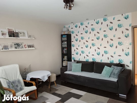 Komárom eladó lakás
