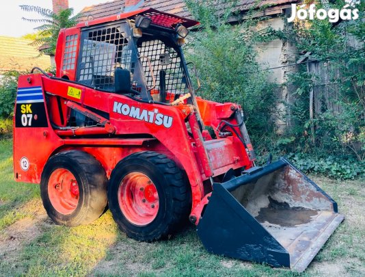 Komatsu Sk07J Full Joystic csúszókormányzású Bobcat 753 munkagép
