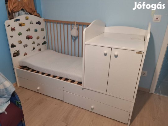 Kombinált babaágy