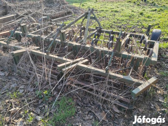 Kombinátor törőhengerekkel