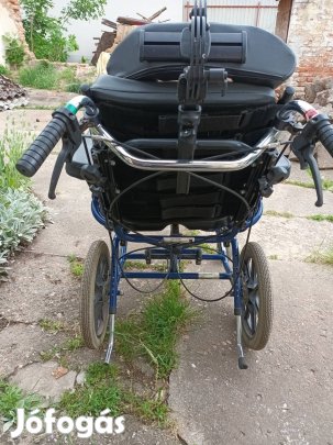 Komfort tolószék, használt kerekesszék