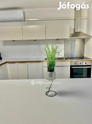 Komlói eladó 52 nm-es lakás