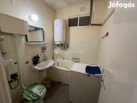 Komlón Kökönyösi lakás