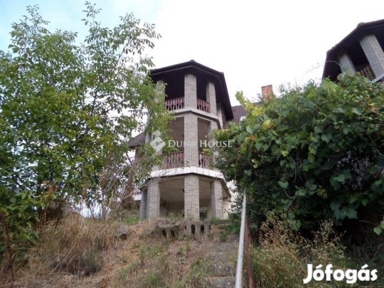 Komlón szilvási ikerház