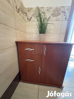Komód, szekrény