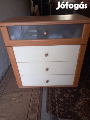 Komód eladó
