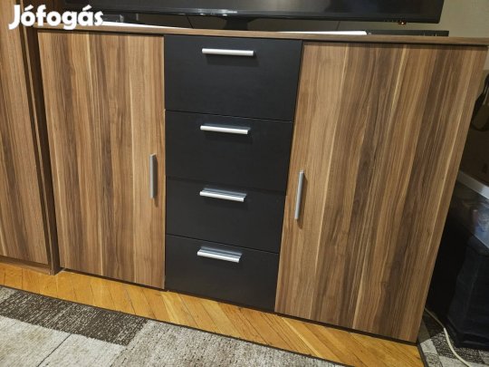 Komód eladó 