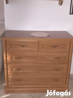 Komód eladó 