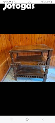 Komód nagyságú polcos szekrény