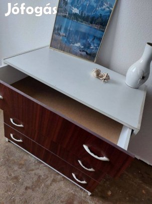 Komód szép eladó