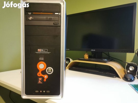 Komplett asztali PC