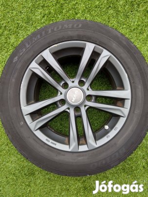 Könnyűfém felni nyárigumival