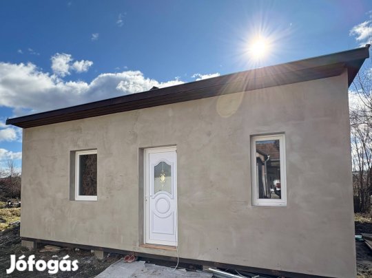 Könnyűszerkezetes 4 évszakos szigetelt mobilház