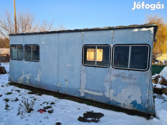 Konténer / 6,1 x 2,3 / Debrecenben