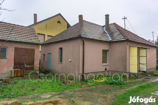 Kóny - Összközműves családi ház Eladó