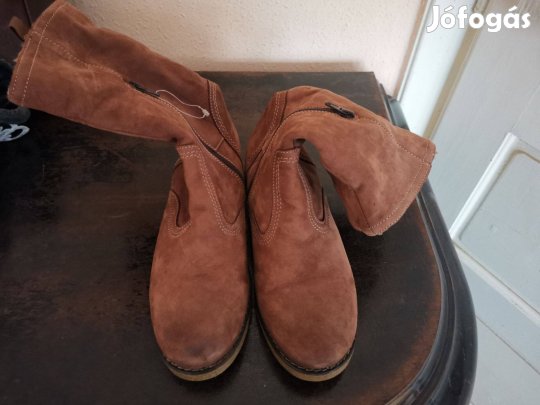 Konyakbarna bőrcsizma eladó