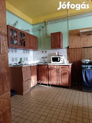 Konyári eladó 135 nm-es ház