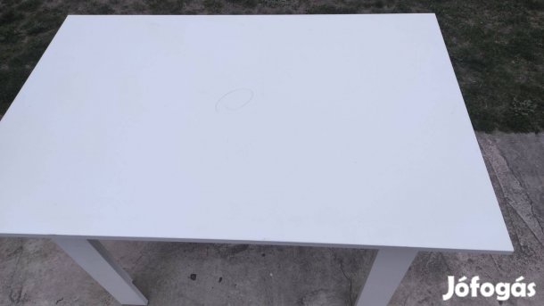 Konyha asztal
