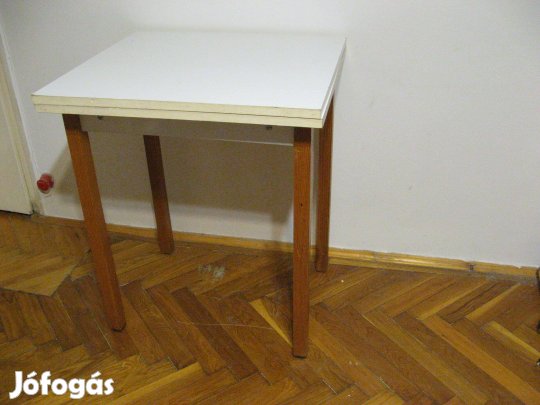 Konyhaasztal Eladó