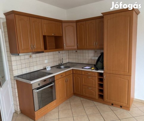 Konyhabútor gépekkel