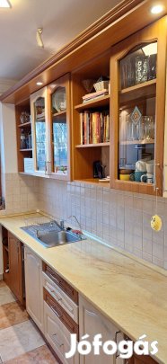 Konyhabútor gépekkel eladó