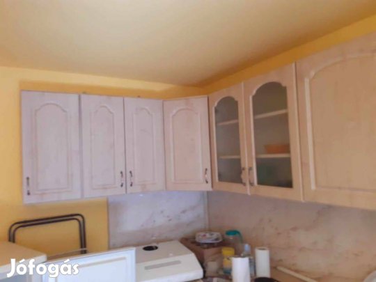 Konyhabútor új állapotban