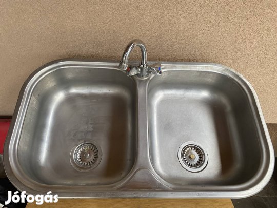 Konyhai mosogató