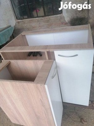 Konyhai sarok szekrény,nagyon jó állapotban eladó 20,000 Ft