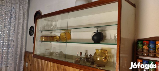 Konyhai üveges tárolószekrény