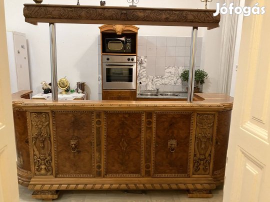 Konyhapult beépített indukciós gáztűzhellyel és mosogatótálcával