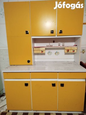 Konyhaszekrény