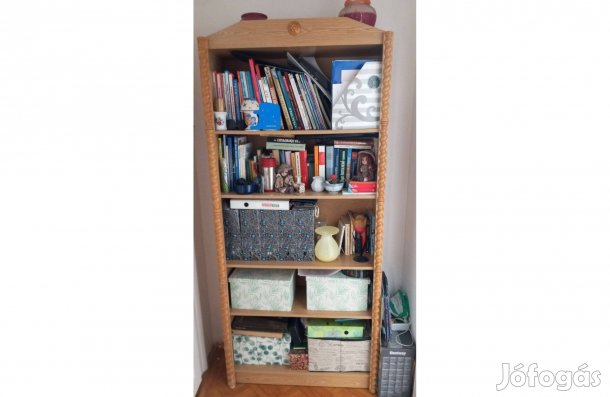 Könyvszekrény