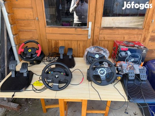 Konzol kormány csomag (Trustmaster,Logitech)
