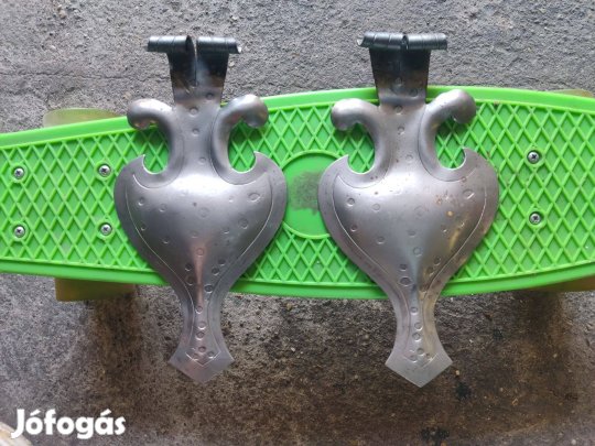 Koövácsoltvas diszitő elem