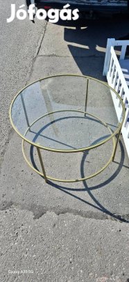 Kör alakú - aranyszínű üvegasztal