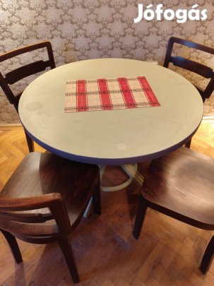 Kör alakú étkezőasztal - Asztal: 90*72