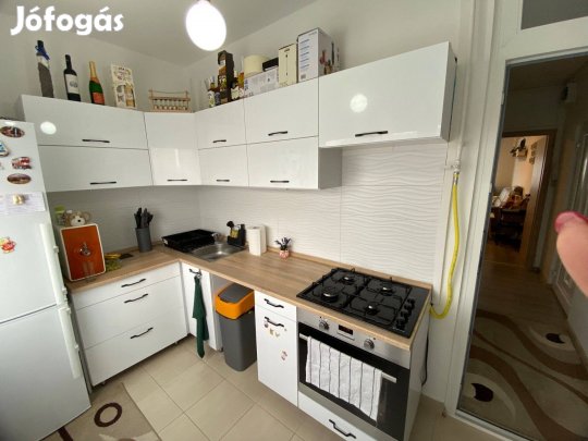 Korány F utcán 61 m2-es felújított lakás eladó!