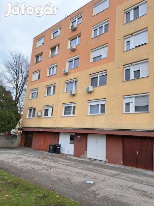 Korányi kertvárosban 4.emeleti lakás eladó