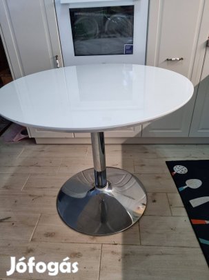 Körasztal kör étkezőasztal króm lábbal
