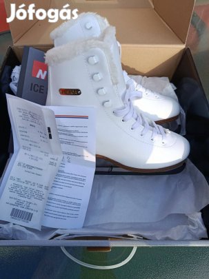 Korcsolya női 38-as pár hetes