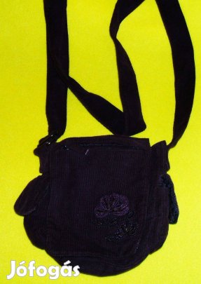 Kordbársony válltáska