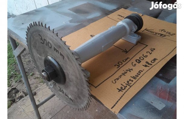 Körfürész tengely 300 mm-es tárcsával