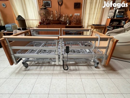 Kórházi ágy betegágy