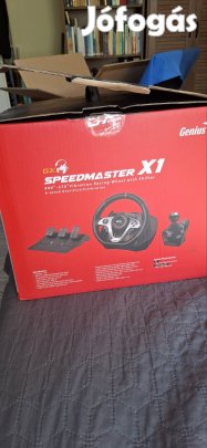 Kormány, pedál és váltó konzol