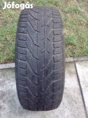 Kormoran téli autógumi 1db 215/50R 17 (pótnak)