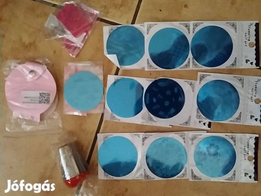 Körömnyomda szett 13 db