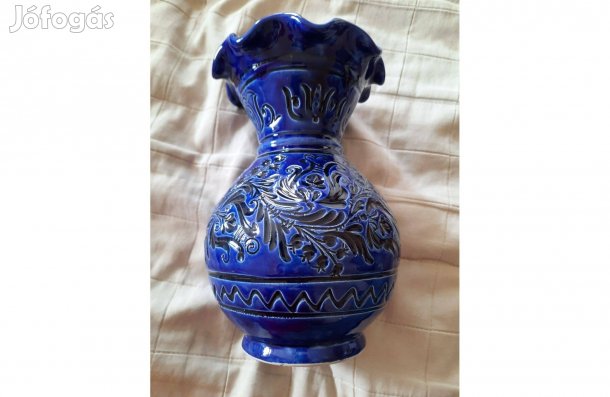 Korond kékmázas, díszített váza eladó