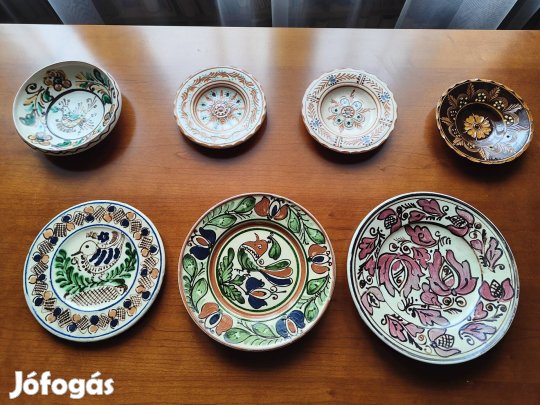 Korondi és óbányai kerámia dísztányérok